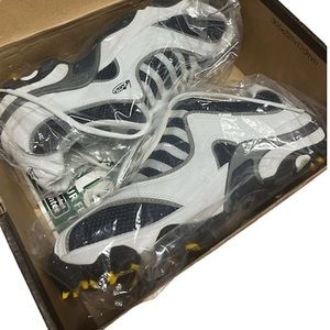 Bite Mens Size 8 Sneakers